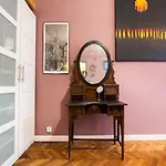 Opera Apartments